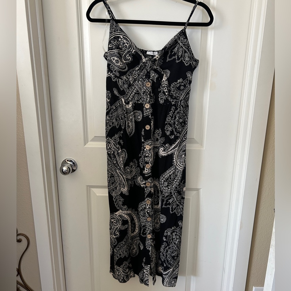 Timing Black and White Spaghetti Strap Maxi Dress size large
